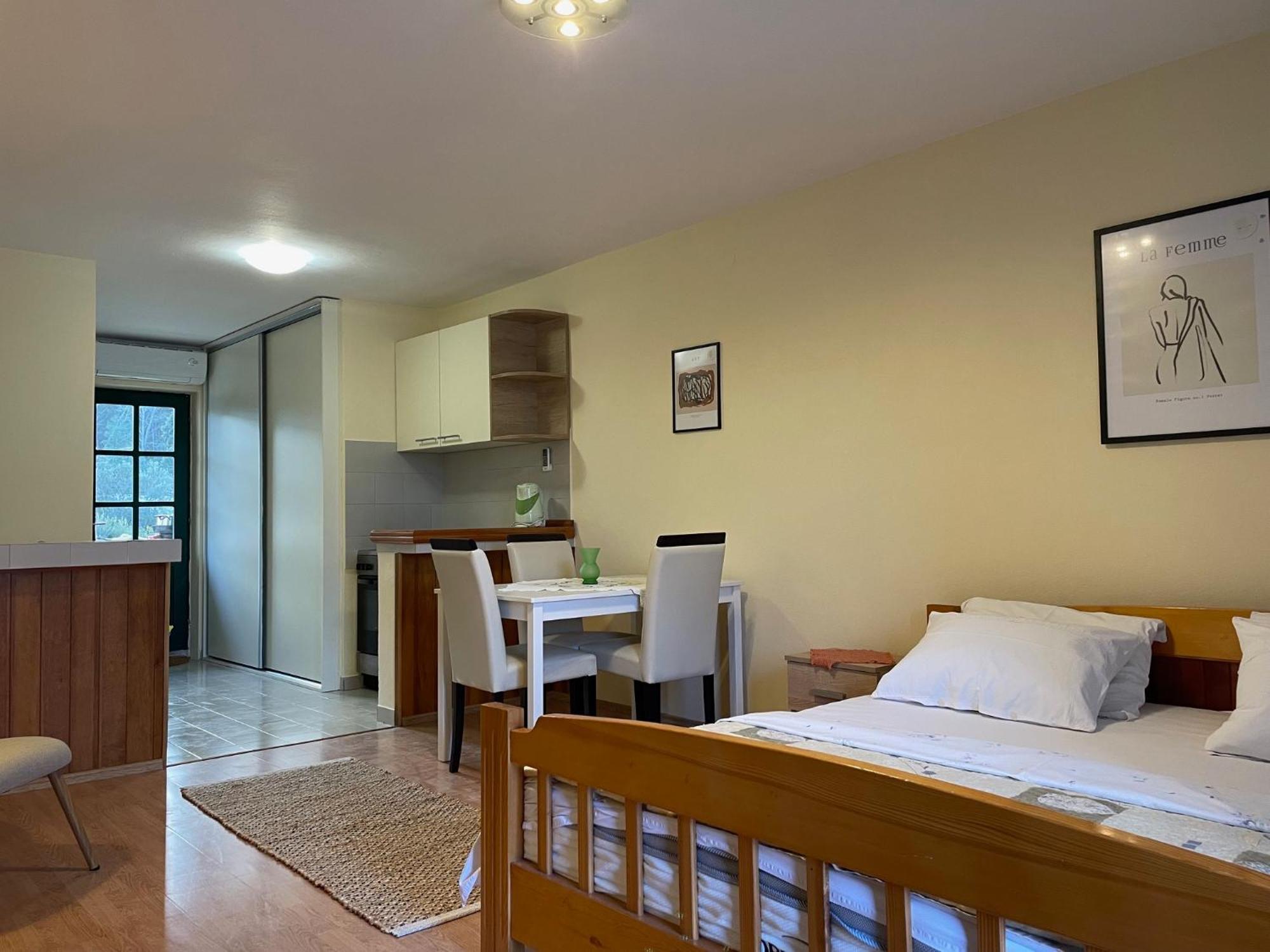 Apartments Ana By The Sea Lumbarda Exterior photo
